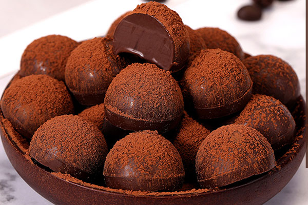 松露巧克力里面有松露嗎 松露巧克力里面有松露嗎