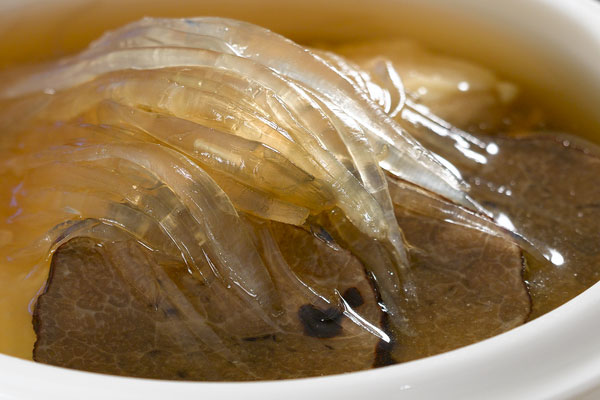 黑松露雞肉燉魚翅的做法，有哪些功效作用