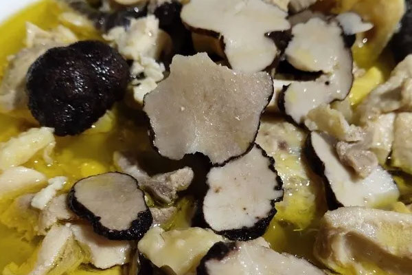 黑松露雞湯用什么雞好 黑松露雞湯用什么雞好