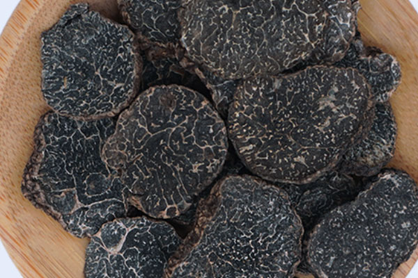 松露干泡兩天了還能吃嗎，松露軟了還能吃嗎