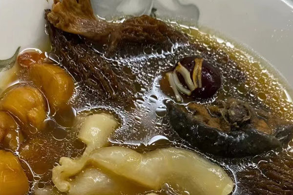 做完雙眼皮可以吃羊肚菌嗎，羊肚菌燉湯隔夜能吃嗎