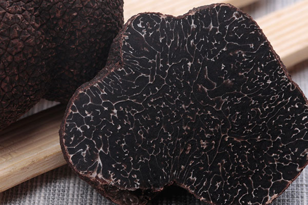 黑松露具有補(bǔ)腎的功效嗎 黑松露具有補(bǔ)腎的功效嗎