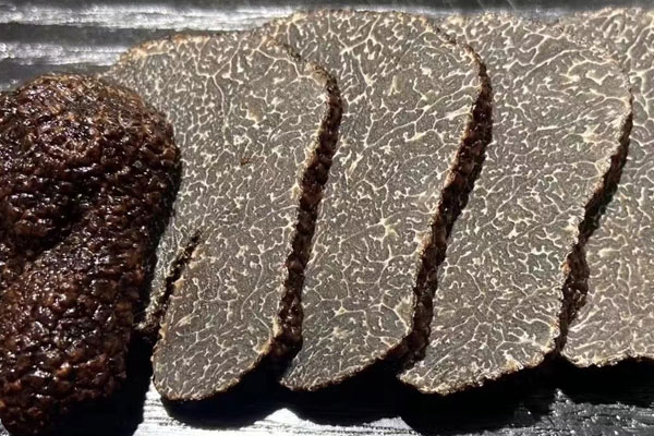 下雪后還能挖松露嗎，黑松露年年都有嗎