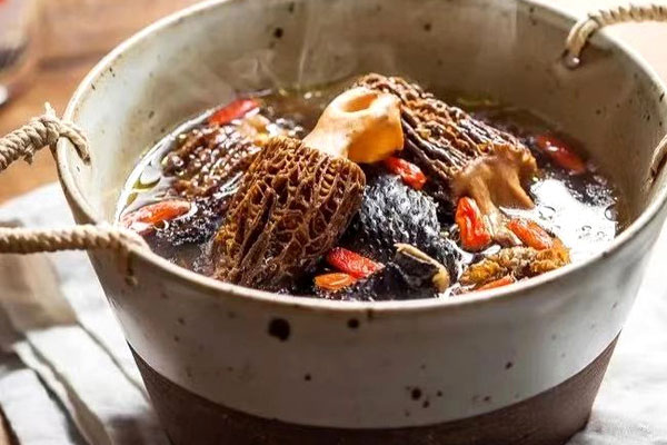 羊肚菌含有激素嗎 羊肚菌含有激素嗎