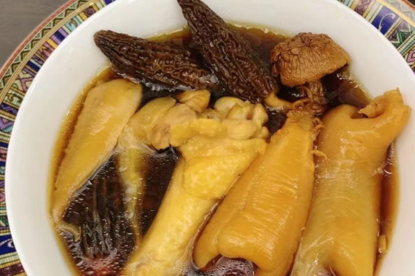 寒咳可以喝羊肚菌煲雞嗎，試管移植后能吃羊肚菌嗎