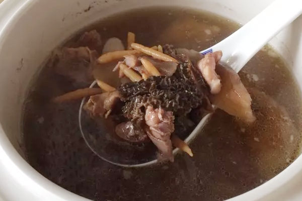 尿酸高能吃羊肚菌湯嗎 尿酸高能吃羊肚菌湯嗎