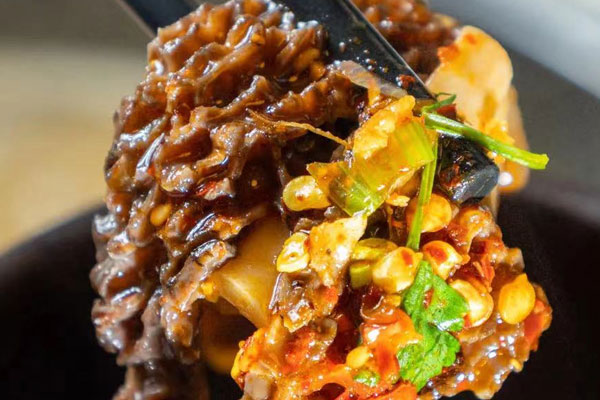 羊肚菌打火鍋有營養(yǎng)嗎 羊肚菌打火鍋有營養(yǎng)嗎