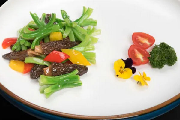 芥蘭素炒羊肚菌的做法，有哪些功效作用