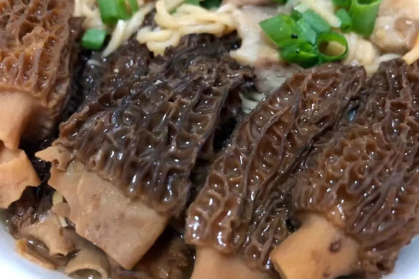 羊肚菌豬粉腸面的功效作用 羊肚菌豬粉腸面的功效作用