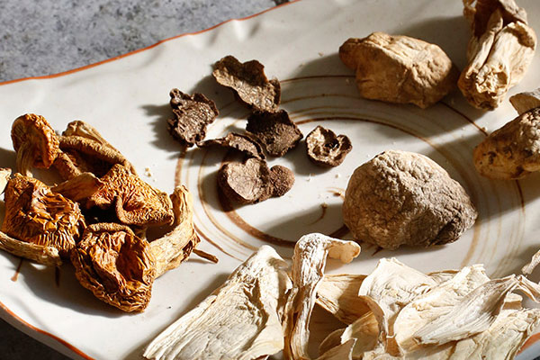 黑松露滑子菇湯的功效作用