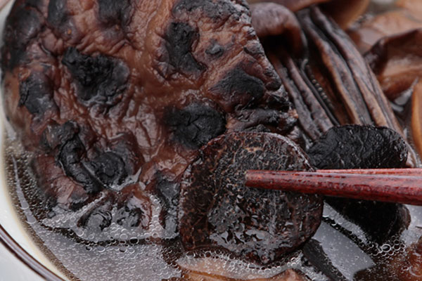 黑松露虎掌菌湯的做法，有哪些功效作用