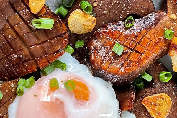 黃油煎牛肝菌配溫泉蛋的功效作用 黃油煎牛肝菌配溫泉蛋的功效作用