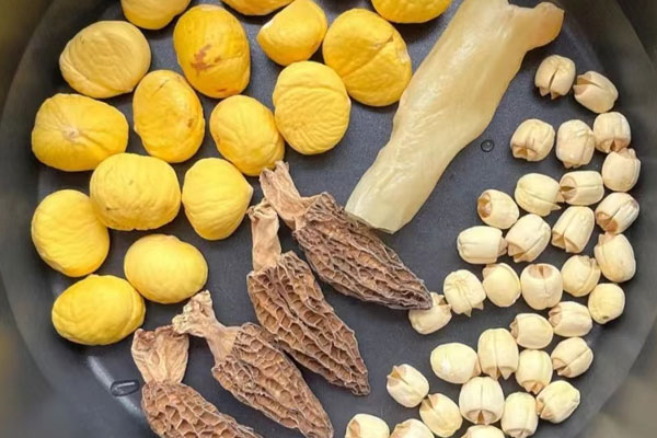 羊肚菌花膠板栗湯怎么做好吃，有哪些營養(yǎng)價值