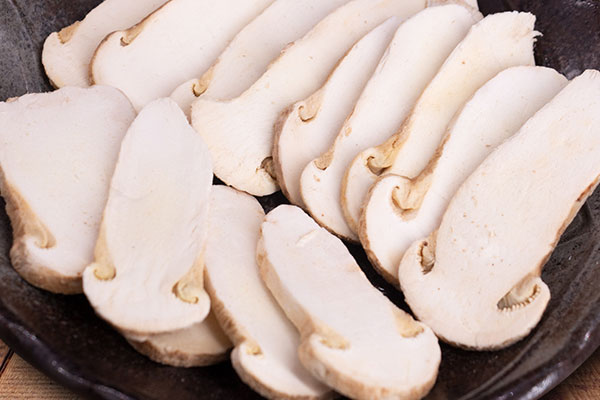 松茸海螺湯的營(yíng)養(yǎng)價(jià)值 松茸海螺湯的營(yíng)養(yǎng)價(jià)值