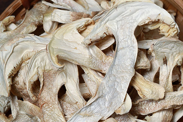 松茸海鮮湯可以放干的松茸嗎