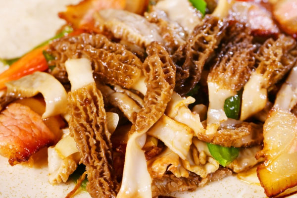 羊肚菌炒臘肉的做法 羊肚菌炒臘肉的做法