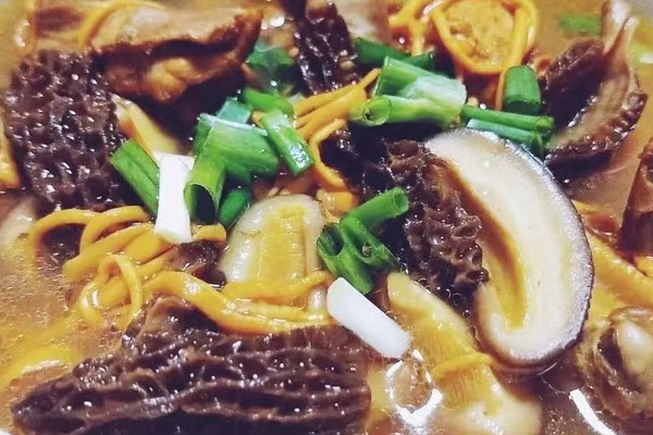 羊肚菌香菇蟲草花湯的做法，有哪些功效作用