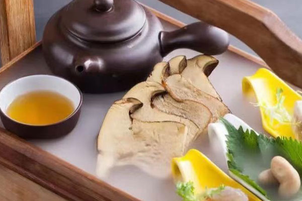 牛肝菌炒什么食材好吃