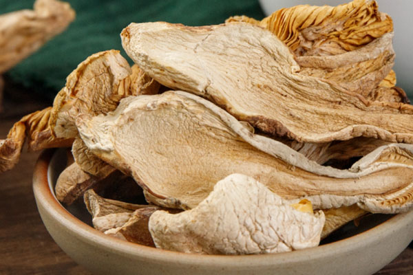 為什么干牛肝菌有一股怪味