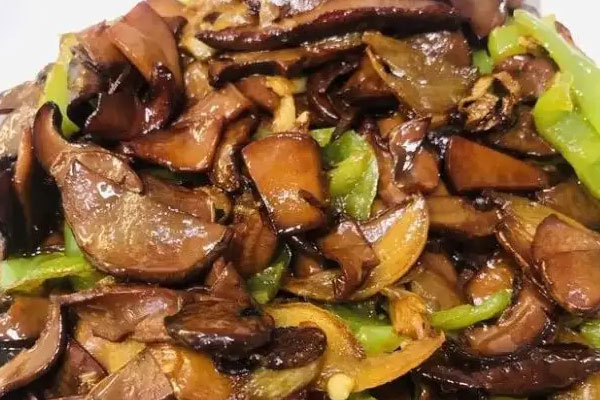 新鮮黑牛肝菌清洗掉色嗎，怎樣清洗牛肝菌里的沙