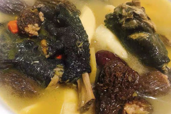 肉釀羊肚菌銀魚烏雞湯的做法，有哪些功效作用