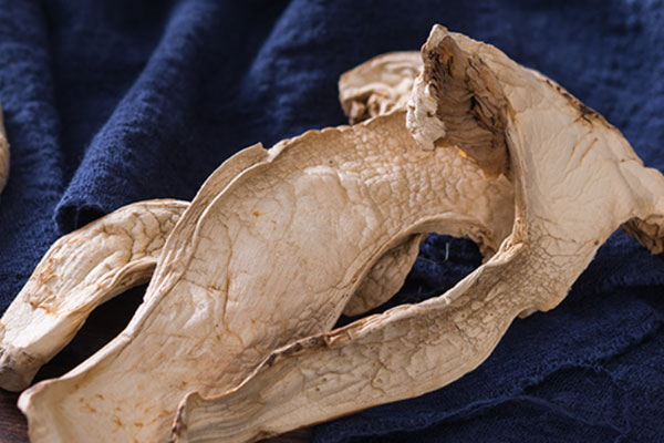 松茸醇在松茸的哪個(gè)部位 松茸醇在松茸的哪個(gè)部位