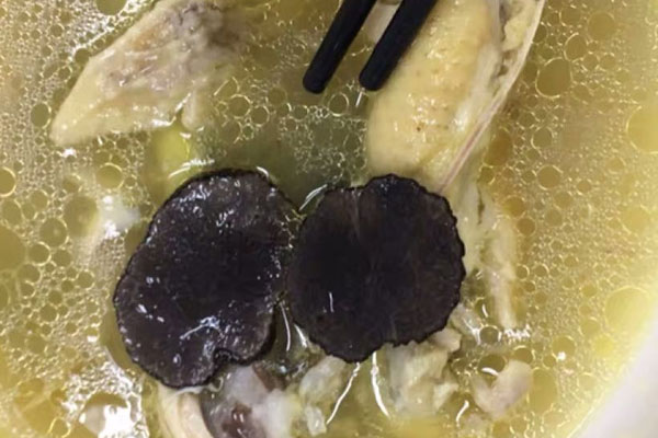 黑松露云苓眉豆雞湯的做法，有哪些功效作用