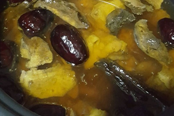 牛肝菌海裙菜雞湯的做法，有哪些功效作用