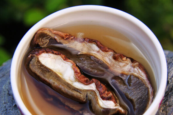 牛肝菌用冷水泡還是溫水泡，牛肝菌泡了一夜可以嗎