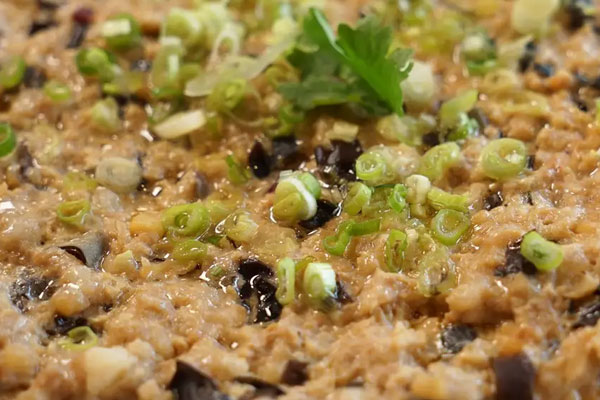 新鮮牛肝菌蒸肉末怎么做好吃 新鮮牛肝菌蒸肉末怎么做好吃