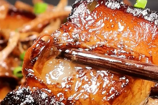 扣肉燒牛肝菌的做法 扣肉燒牛肝菌的做法