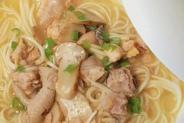 鮮松茸雞肉面的食用禁忌 鮮松茸雞肉面的食用禁忌