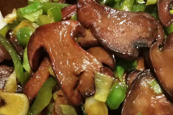 新鮮牛肝菌沒(méi)有熟透可以吃嗎 新鮮牛肝菌沒(méi)有熟透可以吃嗎