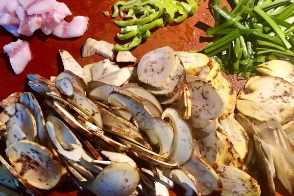 韭菜五花肉炒牛肝菌的做法竅門 韭菜五花肉炒牛肝菌的做法竅門