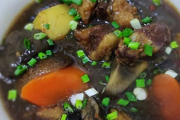 牛肝菌燉牛腩怎么做好吃，有哪些食用禁忌