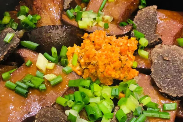 牛肝菌黑松露燜飯?jiān)趺醋龊贸?，有哪些功效作? title=