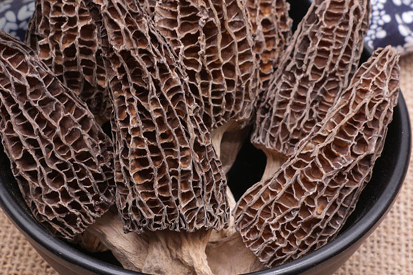 羊肚菌芹菜炒蝦滑的食用禁忌 羊肚菌芹菜炒蝦滑的食用禁忌