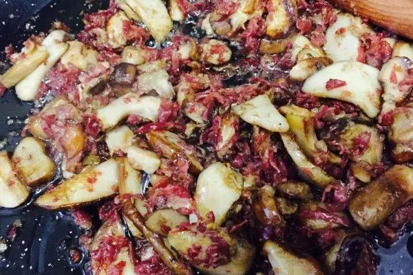 牛肝菌伊比利亞火腿燴飯?jiān)趺醋龊贸? src=