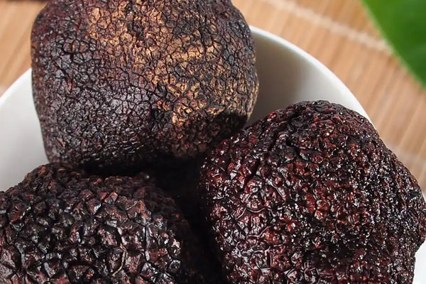 黑松露脆皮雞的禁忌人群