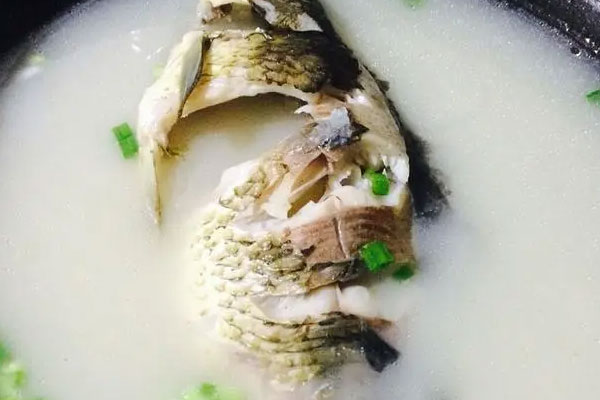 牛肝菌鯽魚湯的做法竅門 牛肝菌鯽魚湯的做法竅門