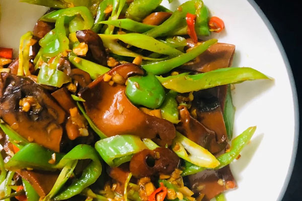 產(chǎn)婦可以吃牛肝菌嗎，懷孕吃牛肝菌會(huì)影響胎兒?jiǎn)? title=