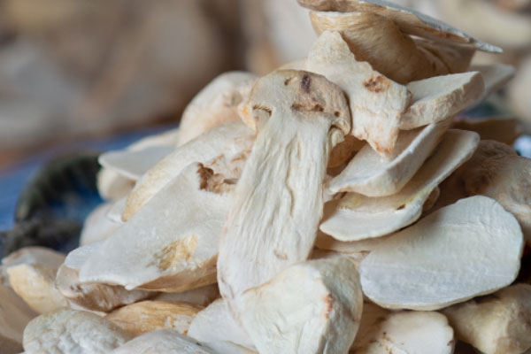 松茸腰果炒紅蓮草的禁忌人群 松茸腰果炒紅蓮草的禁忌人群