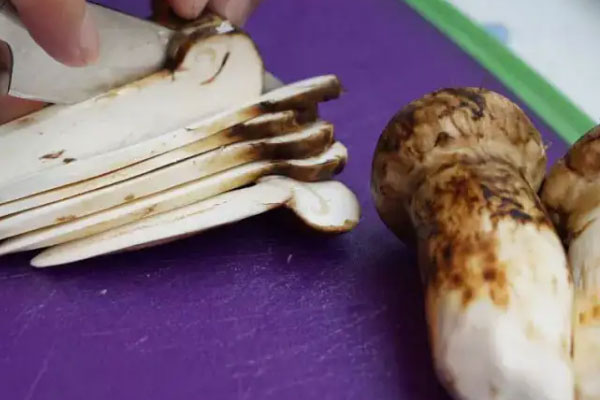 松茸蒸土豆餅的食用禁忌 松茸蒸土豆餅的食用禁忌