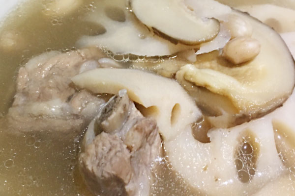 松茸蓮藕花生排骨湯的做法，有哪些功效作用