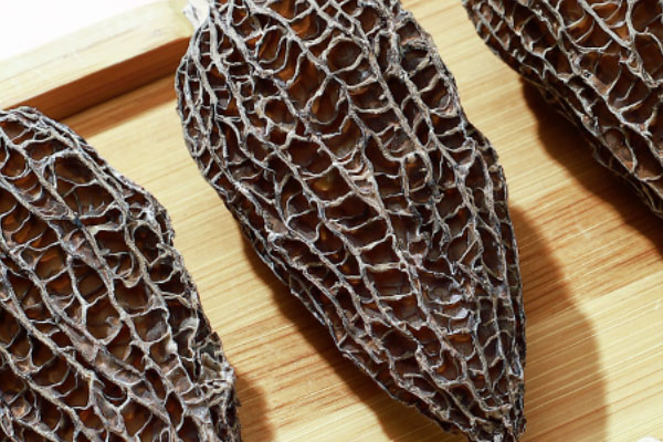 羊肚菌龍眼鴨湯的功效作用 羊肚菌龍眼鴨湯的功效作用