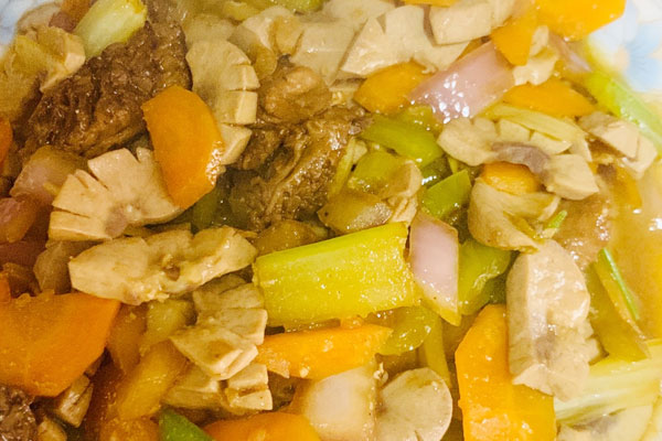 羊肚菌西芹爆炒豬腰怎么做好吃，有哪些營養(yǎng)價值