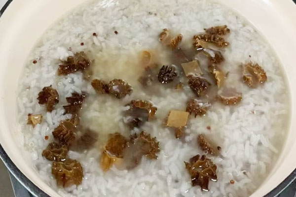 羊肚菌藜麥粥的功效作用 羊肚菌藜麥粥的功效作用