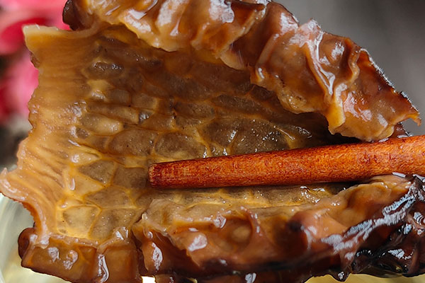 羊肚菌椰子原盅燉雞的食用禁忌 羊肚菌椰子原盅燉雞的食用禁忌