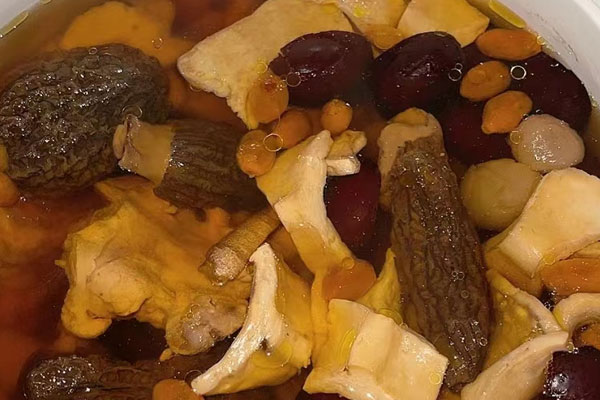 羊肚菌黨參淮山雞湯怎么做好吃，有哪些食用禁忌