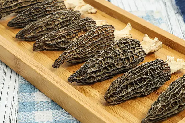 羊肚菌花生豬骨湯的營養(yǎng)價(jià)值 羊肚菌花生豬骨湯的營養(yǎng)價(jià)值